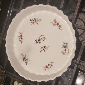 BIA Cordon Bleu Tart Pan Dish